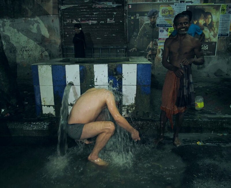 Как ходят в туалет и моются в Индии