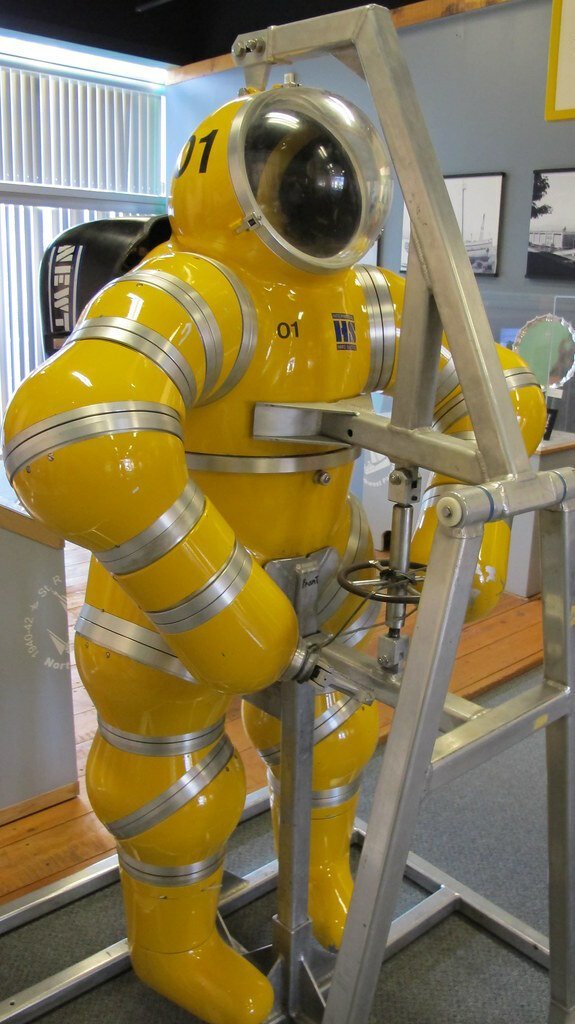 Водолазный костюм для глубоководных погружений