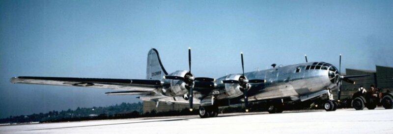 Именно в 44-м началось применение мощного дальнего бомбардировщика B-29 Superfortresses (клон которого потом станет первым ядерным бормбардировщиком СССР)