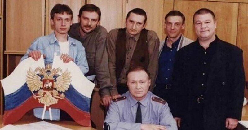 Первый актёрский состав "Улиц разбитых фонарей", 1997 год, Россия 