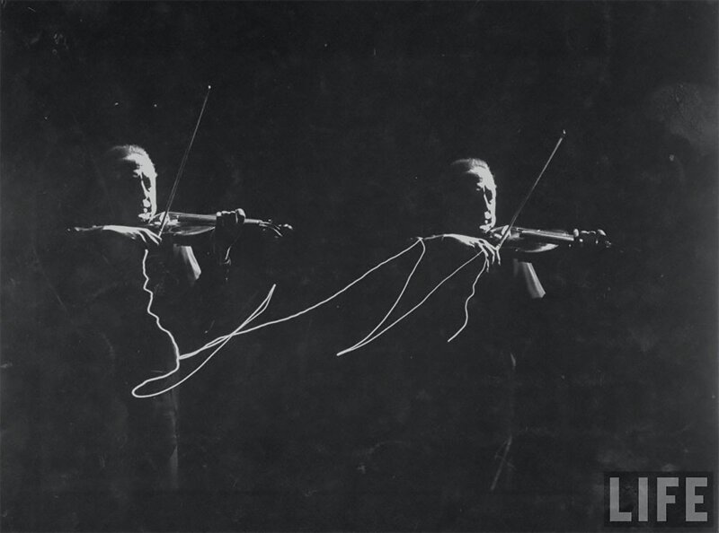 Танец смычка Яши Хейфеца в фотографиях 1952 года