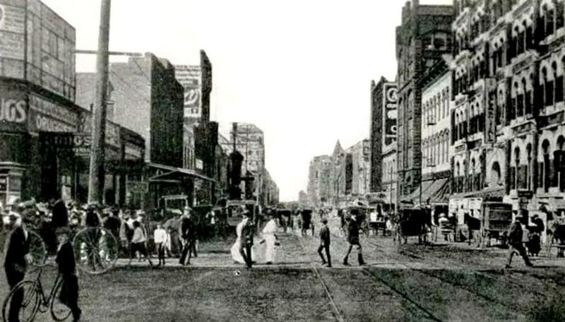 Главная улица Далласа в 1906 году. 