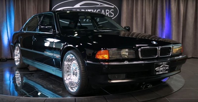 BMW, в котором был застрелен Тупак, полностью восстановлен и будет продан с аукциона