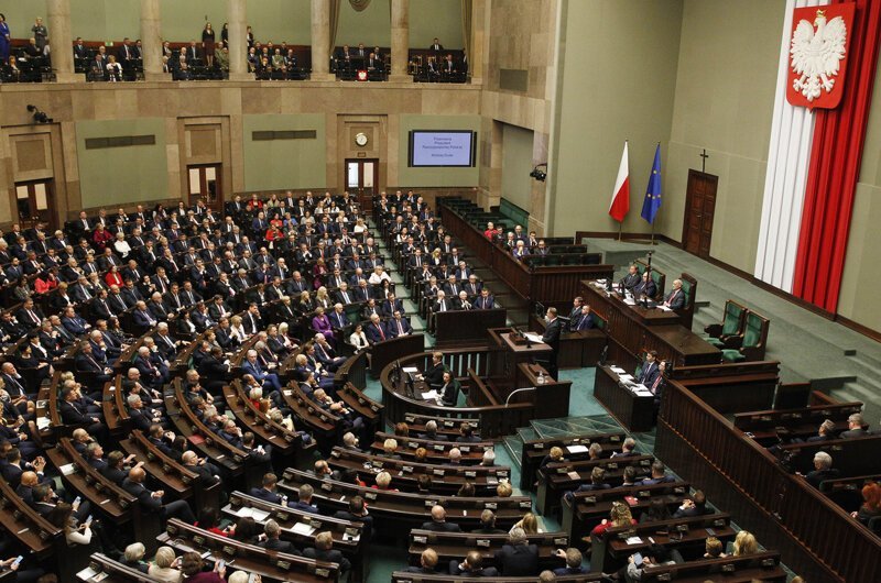 Сейм Польши уравнял ответственность Германии и СССР за начало войны