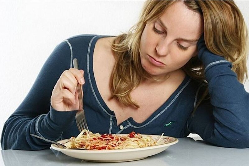Еда не в радость: причины отсутствия аппетита по утрам