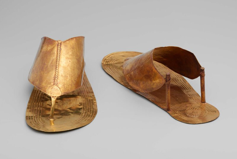 Золотые сандалии жены фараона Тутмоса III. Египет, XV в. до н.э. 