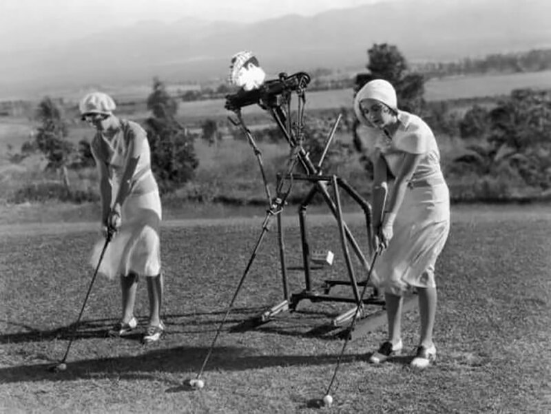 Робот-тренажёр для отработки навыков игры в гольф, 1925. 