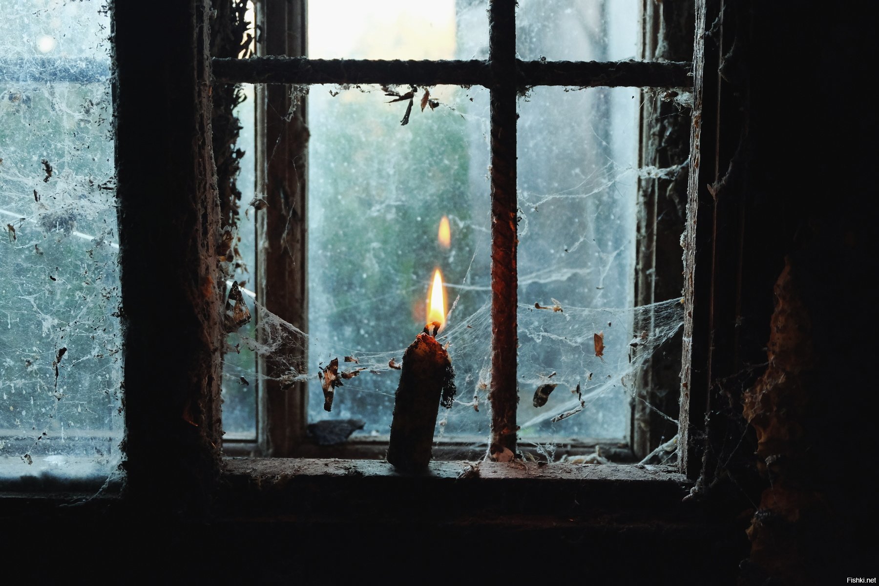 Свеча в окне