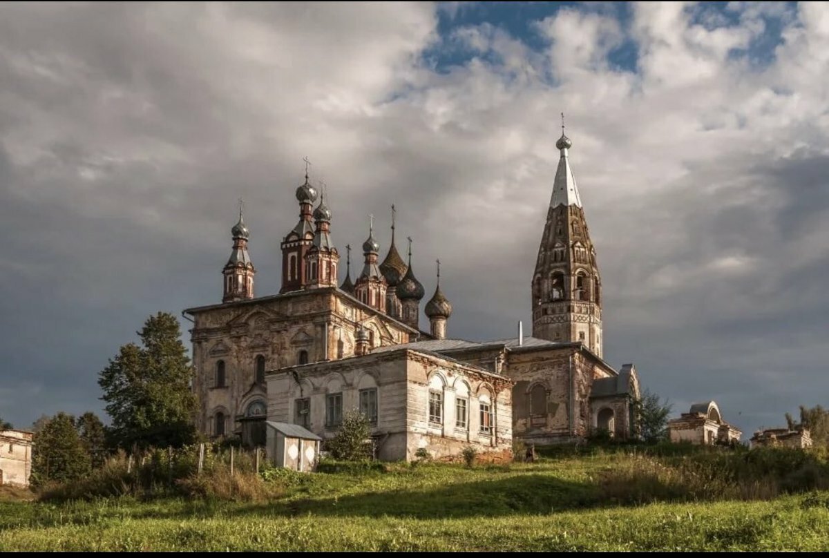 Фотографии старых церквей