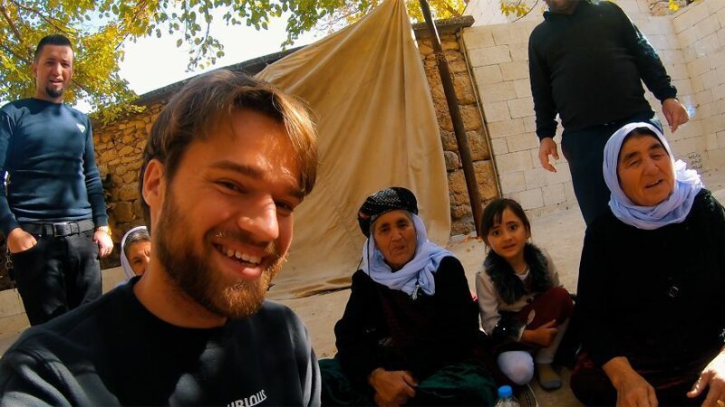 В Ираке я познакомился с потрясающе милыми, добрыми и дружелюбными людьми, каких я мало где встречал