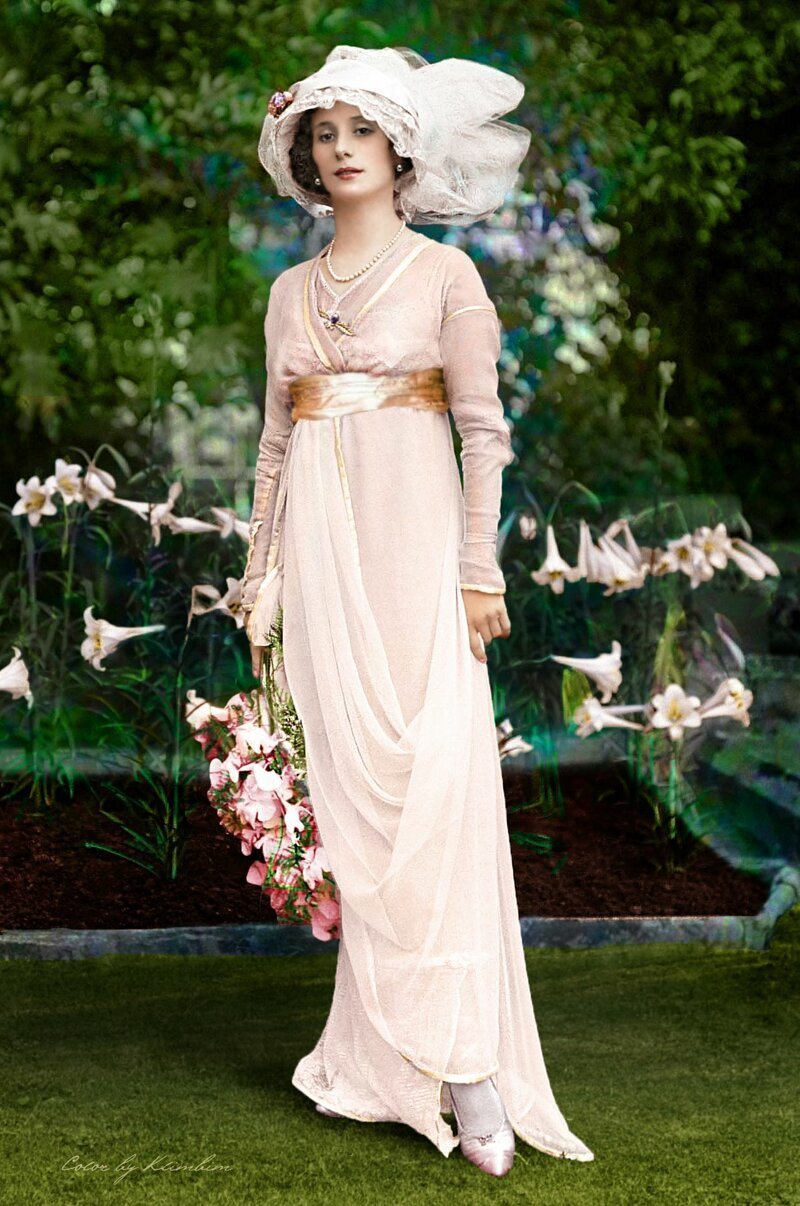Самые красивые женщины царской России начала прошлого века в колоризированных фотографиях