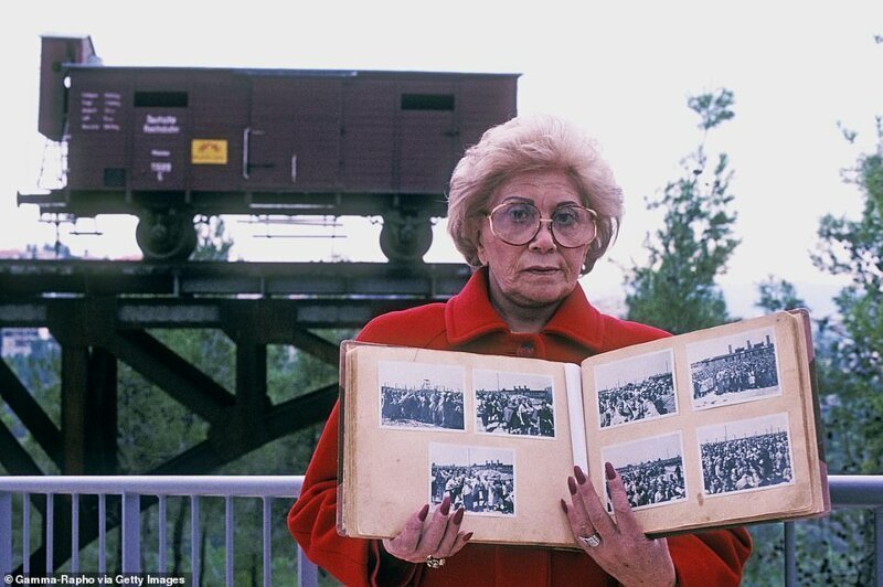 Лили Якоб и найденный ею фотоальбом. Он носит название "Альбом Аушвица" и считается одним из наиболее важных свидетельств об участи миллионов убитых