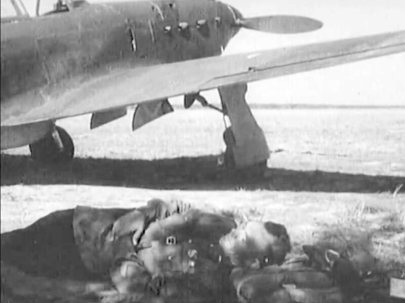 История истребителя Як-1, часть 4: как машину вводили в серию, боевой путь первых лётчиков