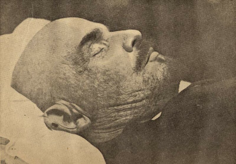 Посмертное фото Ленина, между 23-27 января 1924 года.
