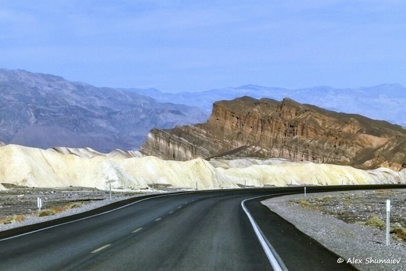Zabriskie point - легкая возможность посмотреть на Долину Смерти