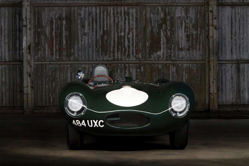 Редкий гоночный Jaguar D-Type 1955 года может быть продан в Париже более чем за 7 миллионов долларов
