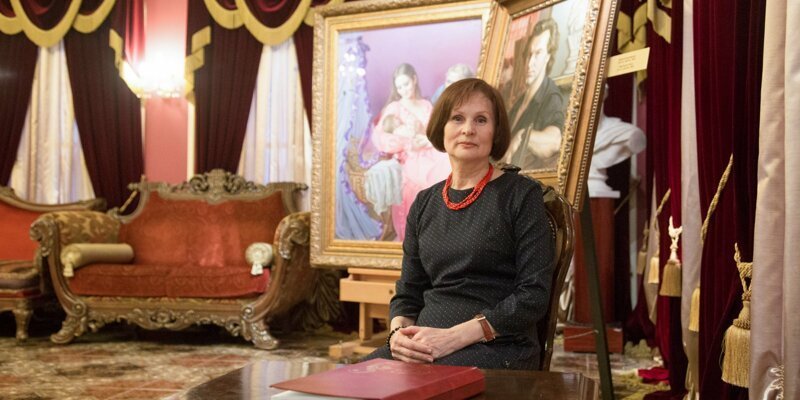 Анна Ивановна Комисаренко, специалист по сохранности музейных предметов Московской государственной картинной галереи Александра Шилова