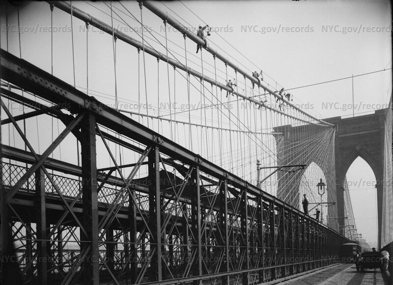 Бруклинский мост, сфотографированный Эженом де Салинья, 1914.