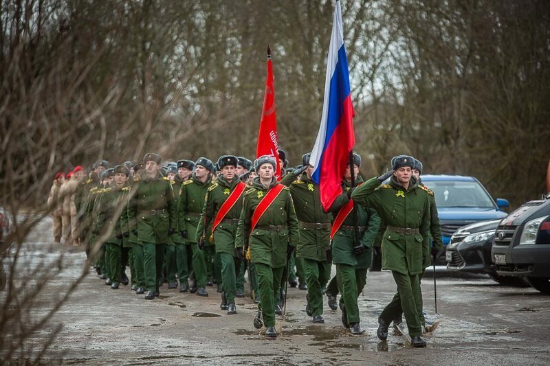 Под Смоленском провели парад для одного ветерана