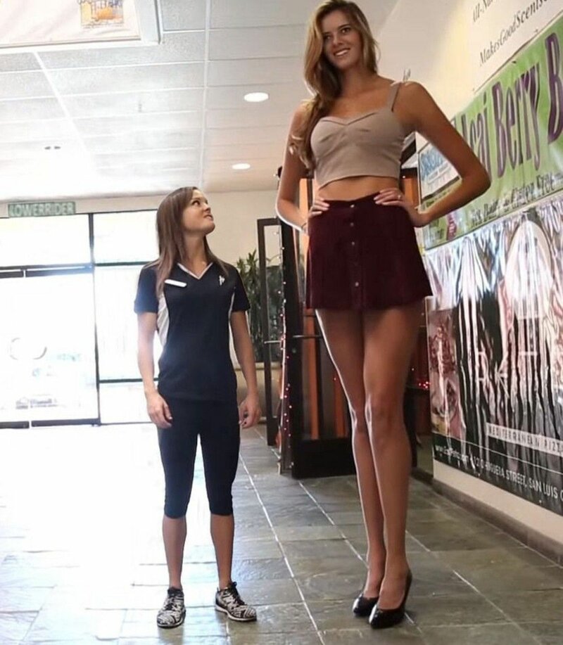 Какого же они роста: экстремально высокие девушки, которые не