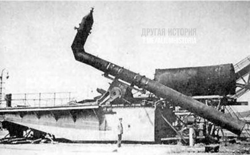 Немецкая огромная пушка «Вихрь» выпускала мощный, похожий на торнадо «пончик» воздуха в небо с намерением выбить из него самолеты Союзников. 