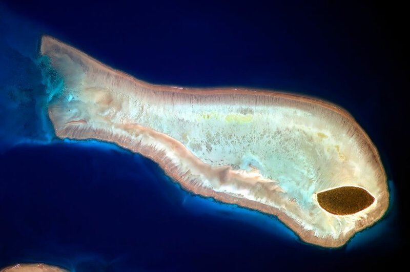 Остров в форме рыбы