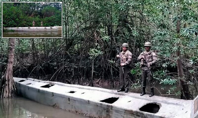 Колумбийские военные поймали нарколодку