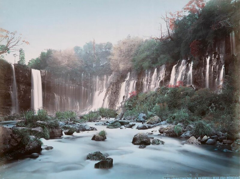 Водопады у горы Фудзи