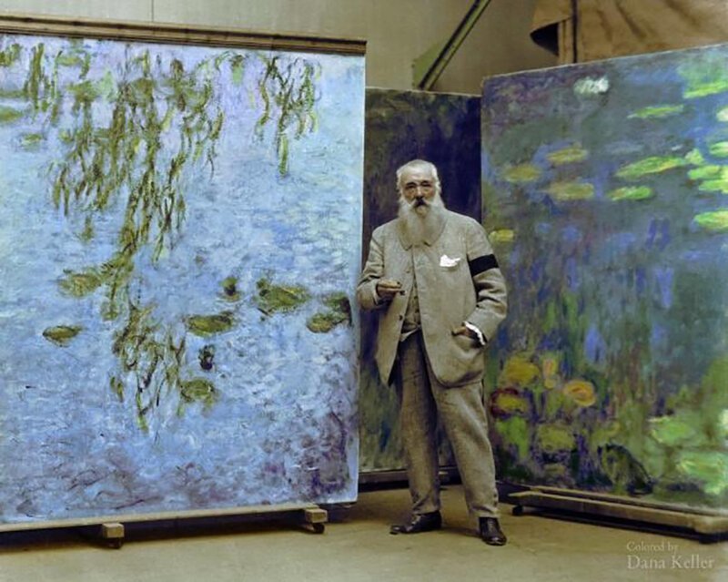 Клод Моне на фоне своих картин, 1923