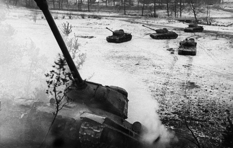Первый бой ИС-2 против "тигров": как приводили немцев в "шок и трепет"