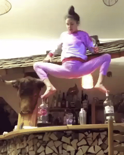 Гифки с девушками