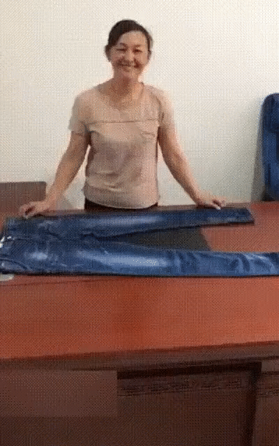 Гифки с девушками