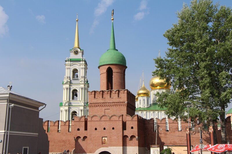 Вид на кремль со стороны Одоевских ворот