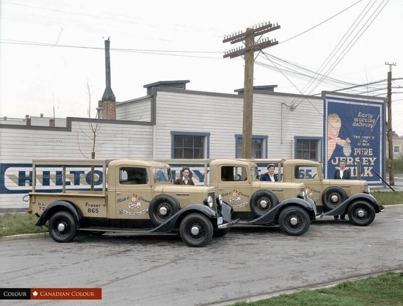 Молочные грузовики на Фрейзер-стрит 6395, Ванкувер, Британская Колумбия - 5 декабря 1935 года