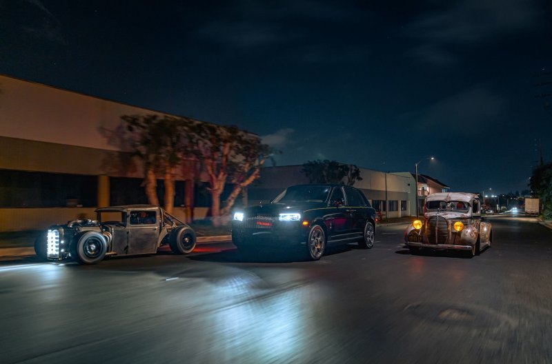 Rolls-Royce Cullinan Black Badge —  король ночи в Лос-Анджелесе