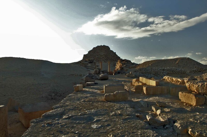 Уникальная гробница Птахшепсеса в Абусире