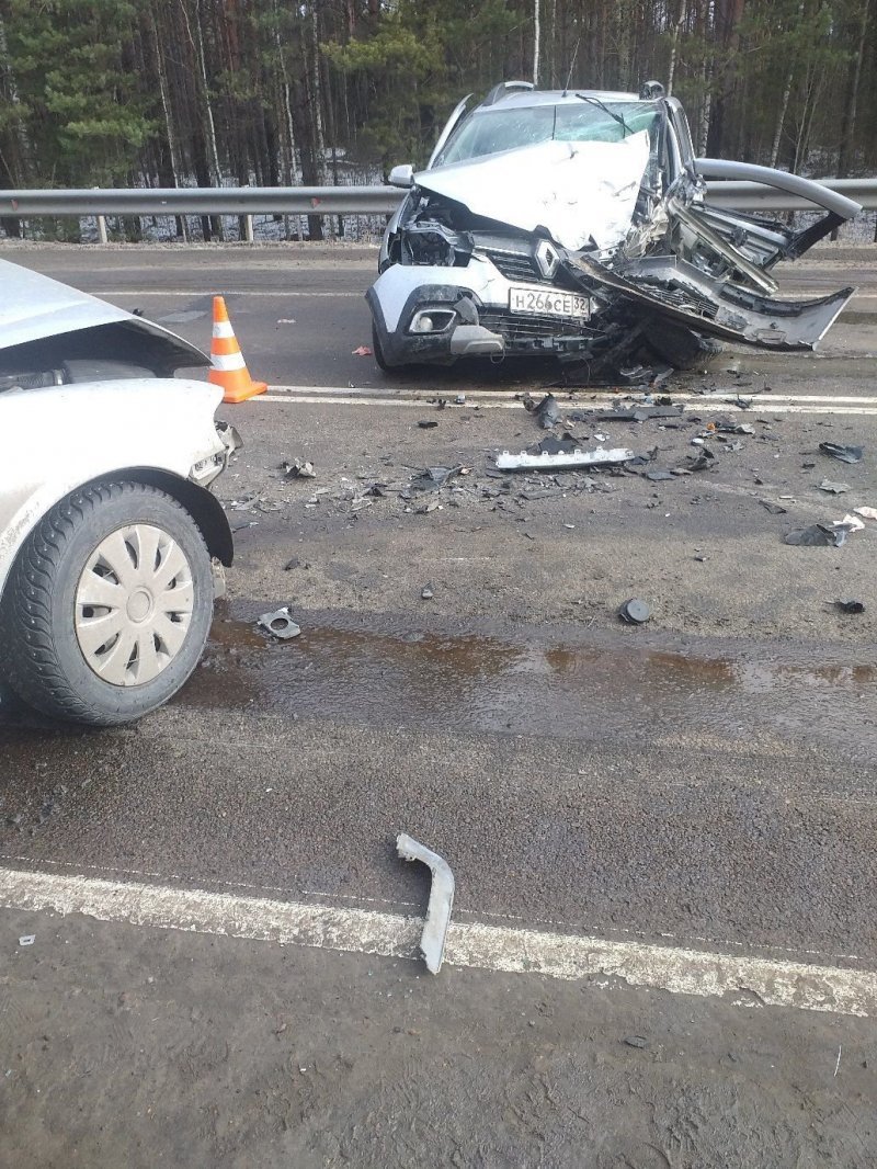 Авария дня. Три автомобиля столкнулись в Брянской области