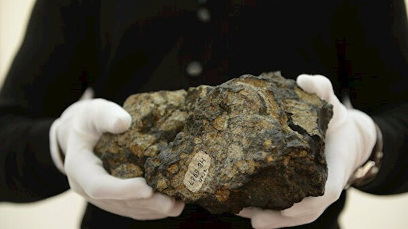 Неизвестный кристалл из челябинского метеорита поразил ученых