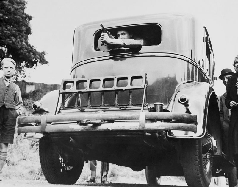 «Кадиллак со шрамом»: Аль Капоне и его роскошный броневик