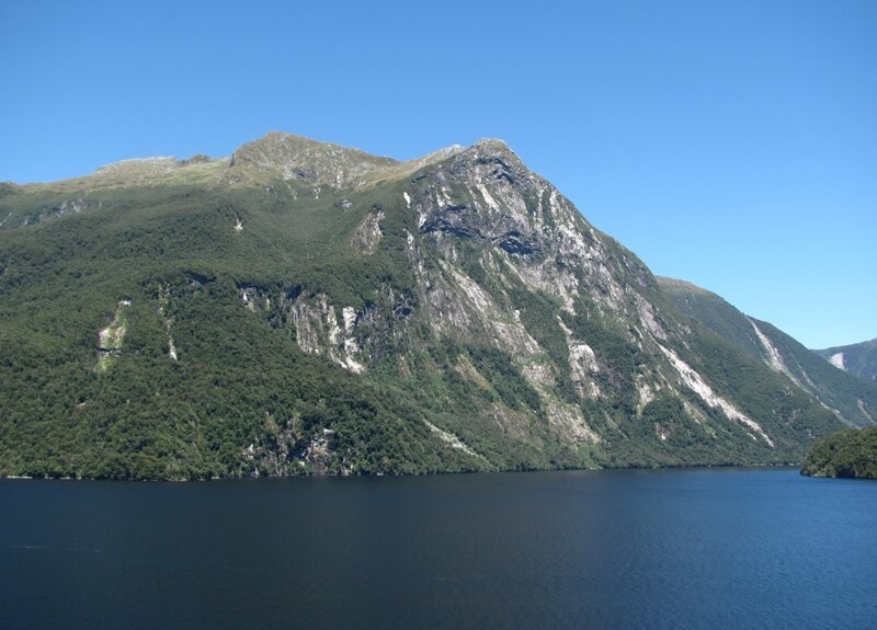 Новозеландские фьорды Dusky Sound, Thompson sound и Milford Sound