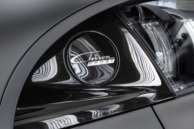Чёрный зверь: компания Bugatti выпустила 250-й экземпляр гиперкара Chiron