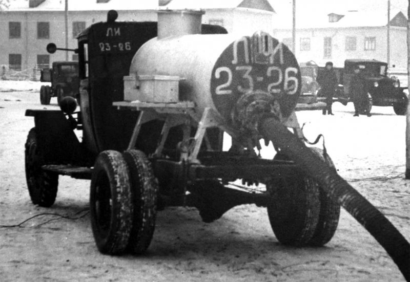 Советская коммунальная техника: ассенизаторские машины