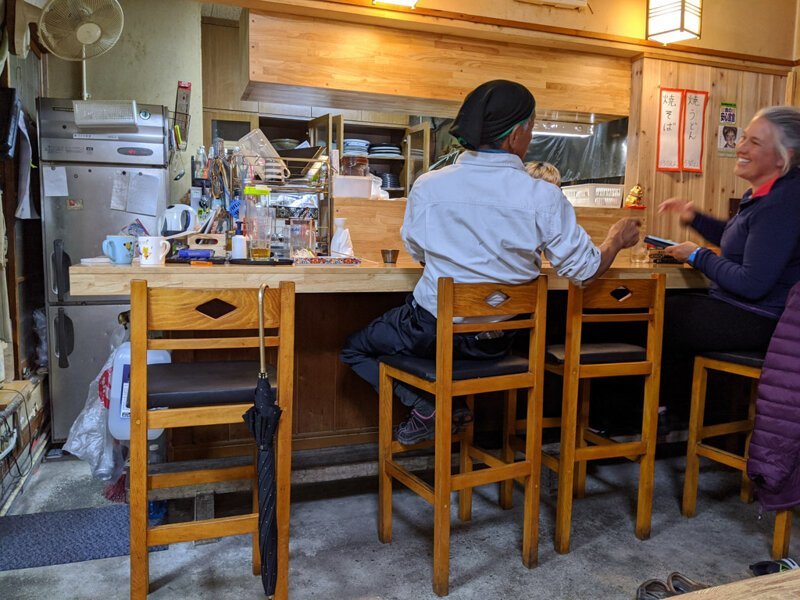 Чем кормят в трактире в японской глубинке?