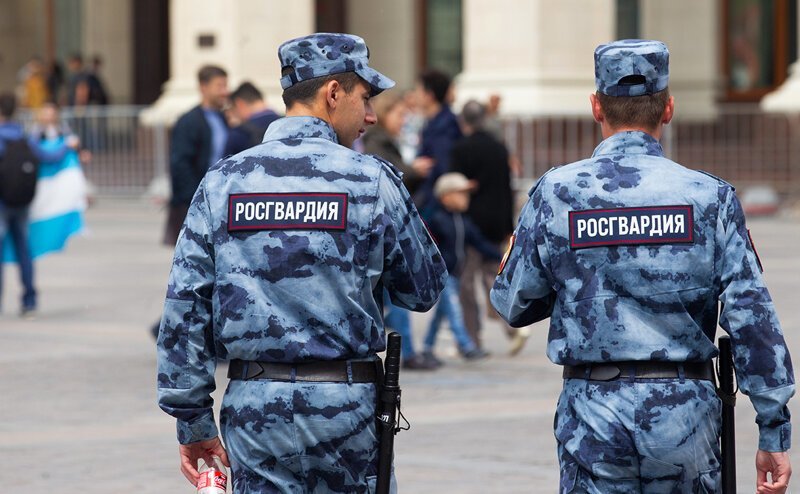 В Новосибирске росгвардеец избил прохожего и поплатился