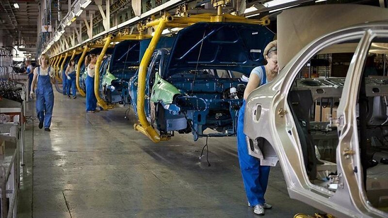 Российские автомобили Lada начали выпускать на украине