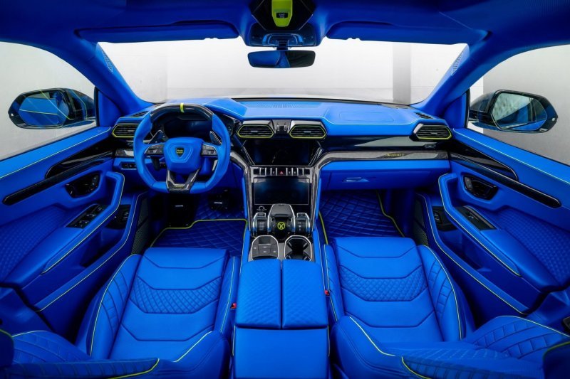 Urus на стероидах: очень яркий тюнинг Lamborghini от ателье Mansory