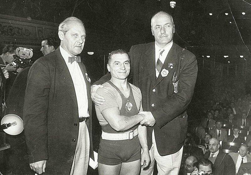Как советский тяжелоатлет выжил в немецком концлагере, а потом выиграл золото Олимпиады