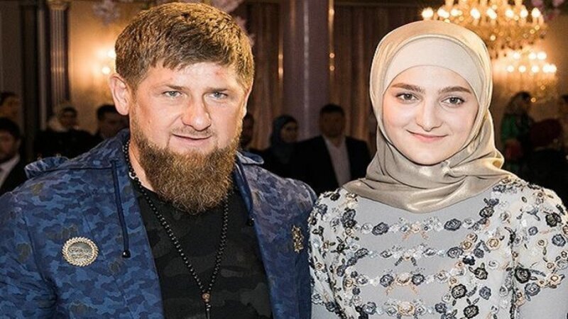 Кадыров наградил дочь за Неделю моды в Париже