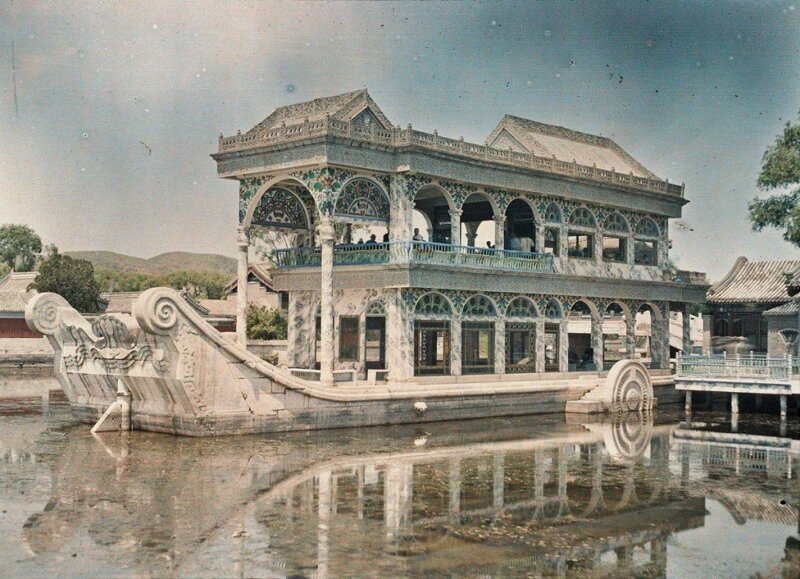 Павильон Мраморный корабль в саду Гармонии Летнего дворца, г. Пекин 1912 г.