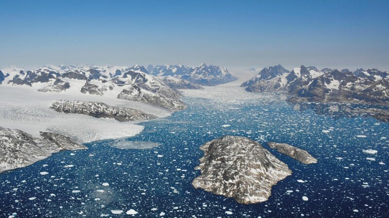 Льды Антарктиды и Гренландии тают в шесть раз быстрее, чем в 1990-х